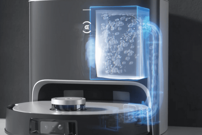 Die Funktionsweise der Absaugstation des Ecovacs Deebot X1 OMNI wird dargestellt